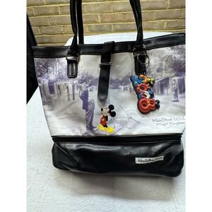 Walt Disney World Magic Kingdom Mickey Mouse Tote HandBag KEYCHAINS INCLUDED